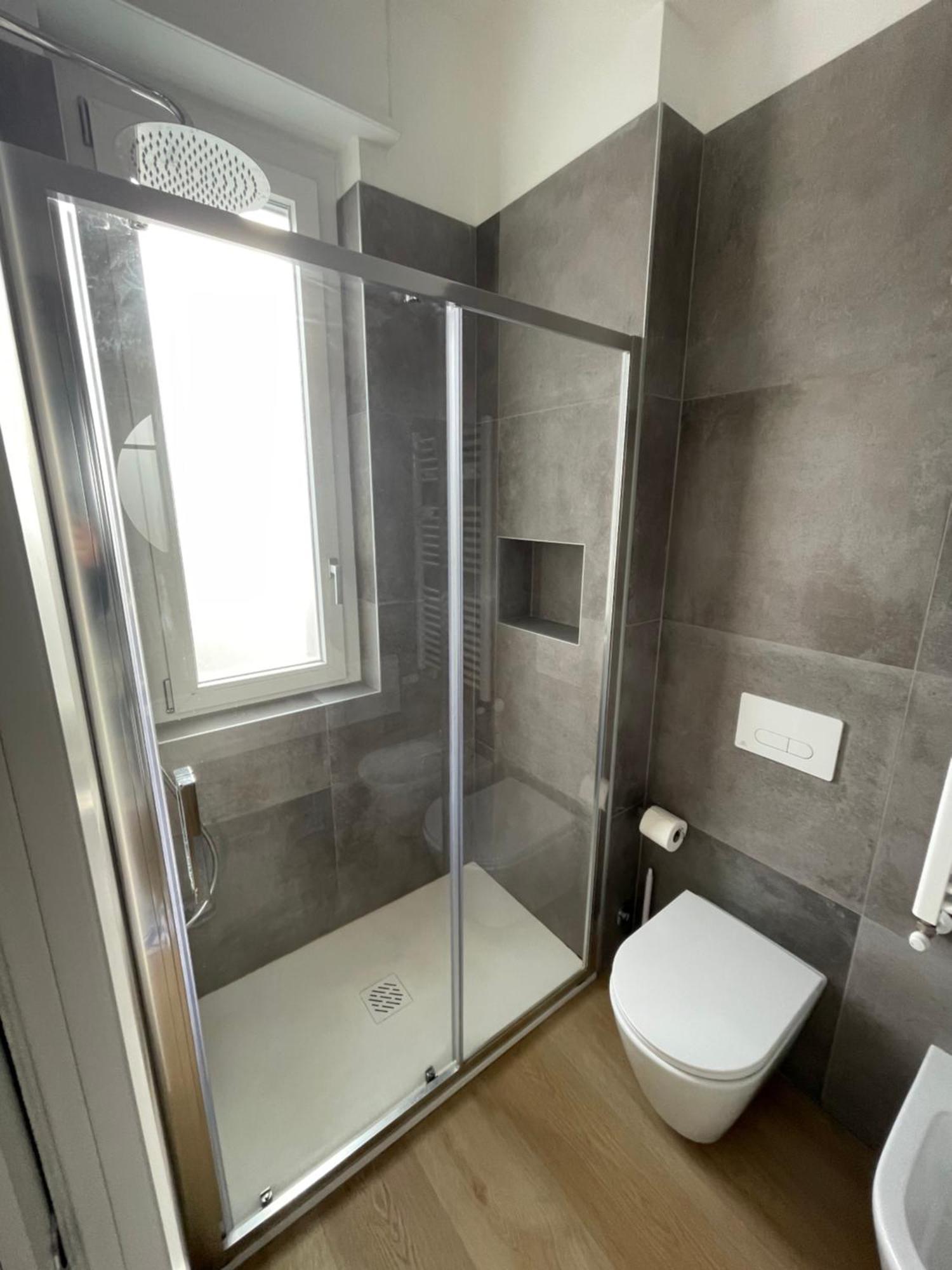 Trilocale Con Vista E Due Bagni Metro Blu Piazza Frattini Appartement