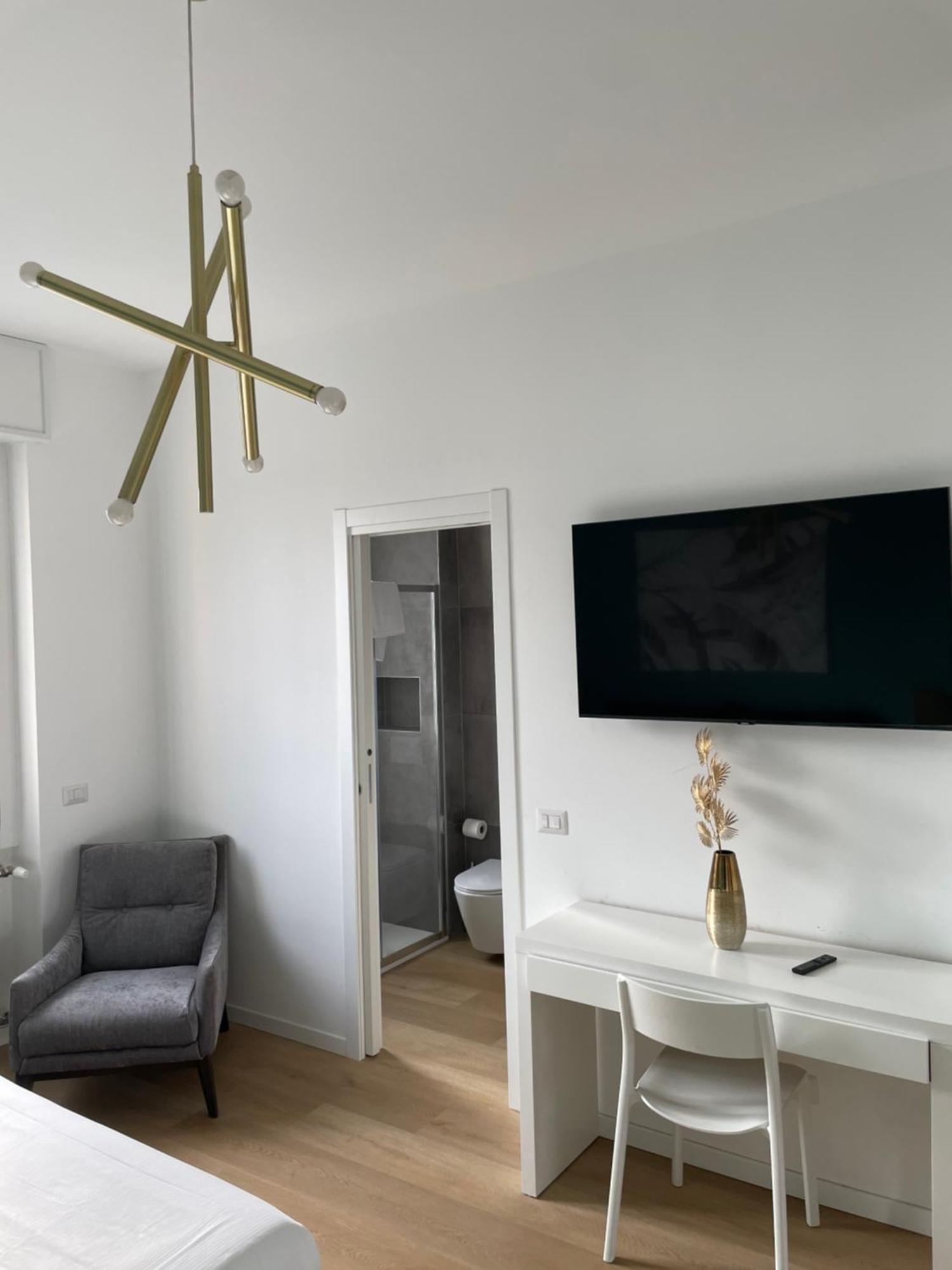 Appartement Trilocale Con Vista E Due Bagni Metro Blu Piazza Frattini *